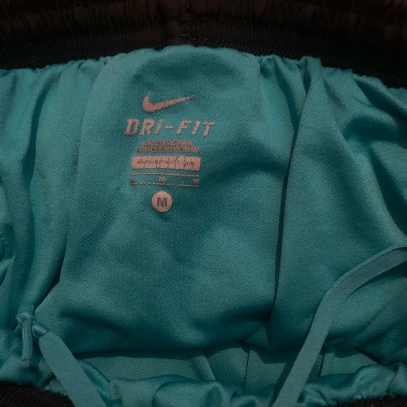 Nike Shorts! - Picture 3 of 4